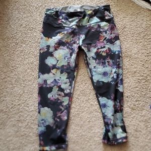 Reversible capri 90 Degrees by Reflex Floral Gray